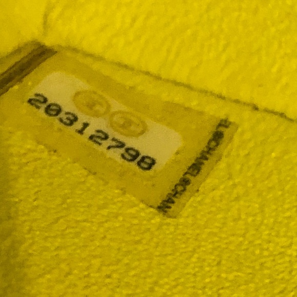 Sold sold don’t buy Chanel Yellow Velvet Classic - Picture 6 of 10